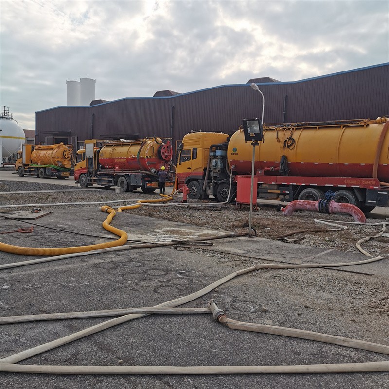 林甸污水池清理